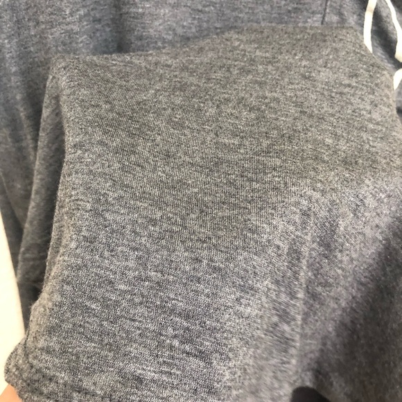 FRENCH PASTRY Gray T-Shirt Thin Soft Lightweight Heart Pocket NWT - Picture 7 of 11